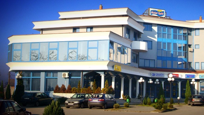 Motel Split Žabljak,  benzinska pumpa i infrastruktura	