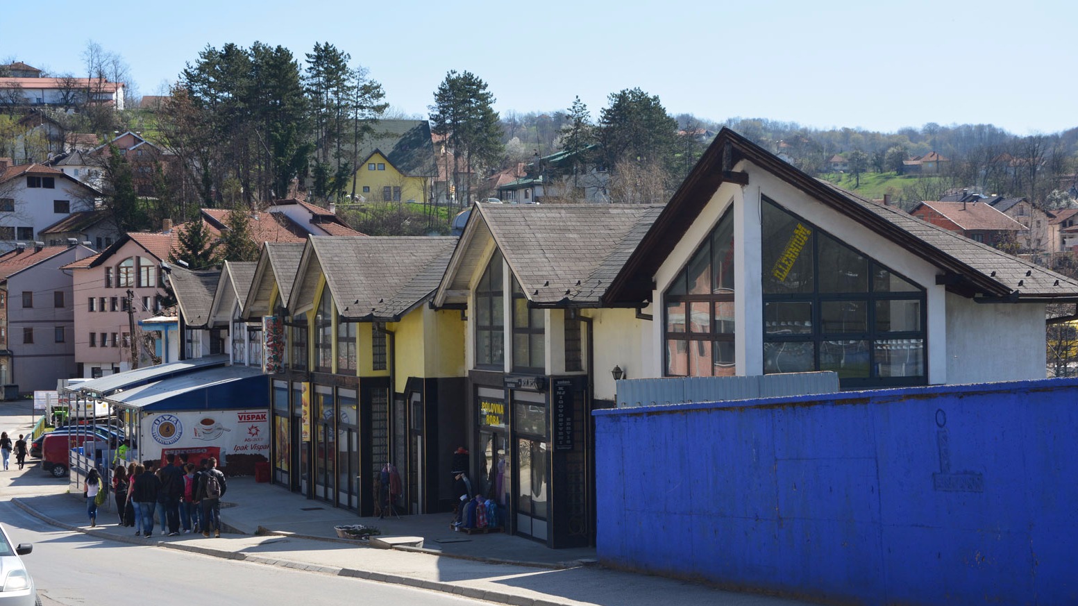  Poslovni niz „Stadion Tošk“ 	