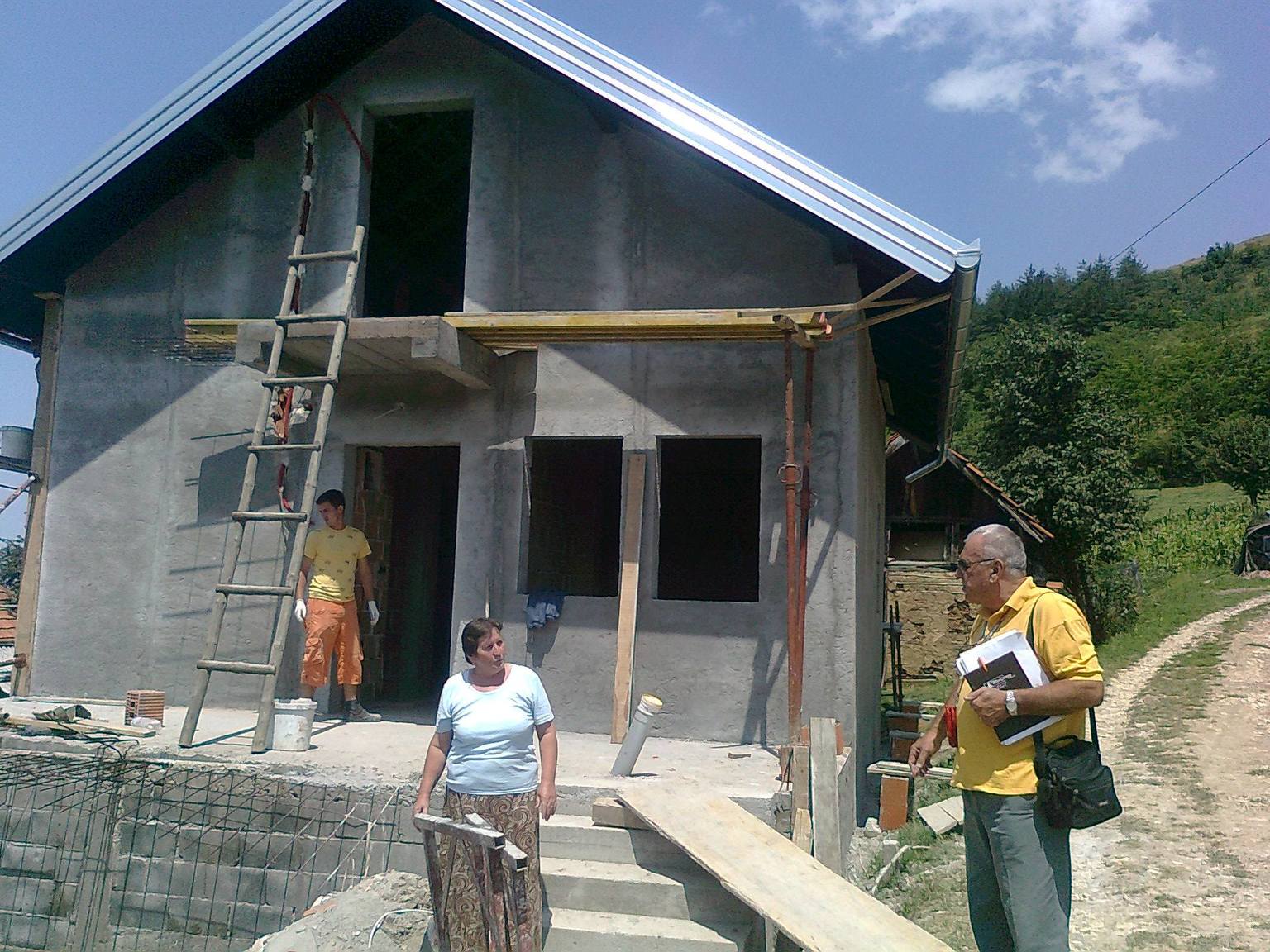 Izgradnja porodičnih kuća za socijalno ugrožene porodice NHU OSLONAC