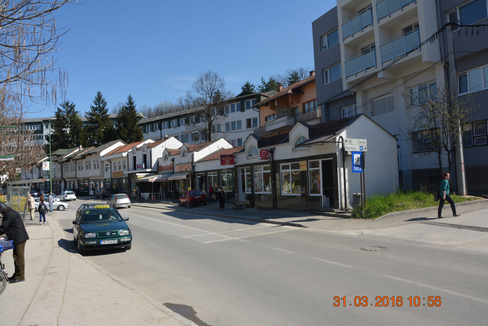  Poslovni niz „Stadion Tošk“ 	