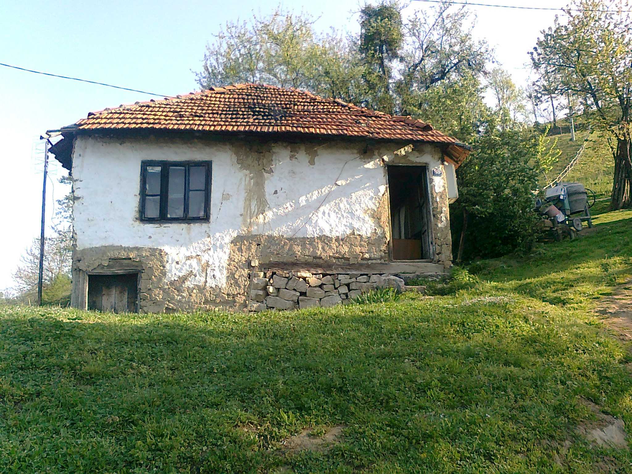 Izgradnja porodičnih kuća za socijalno ugrožene porodice NHU OSLONAC