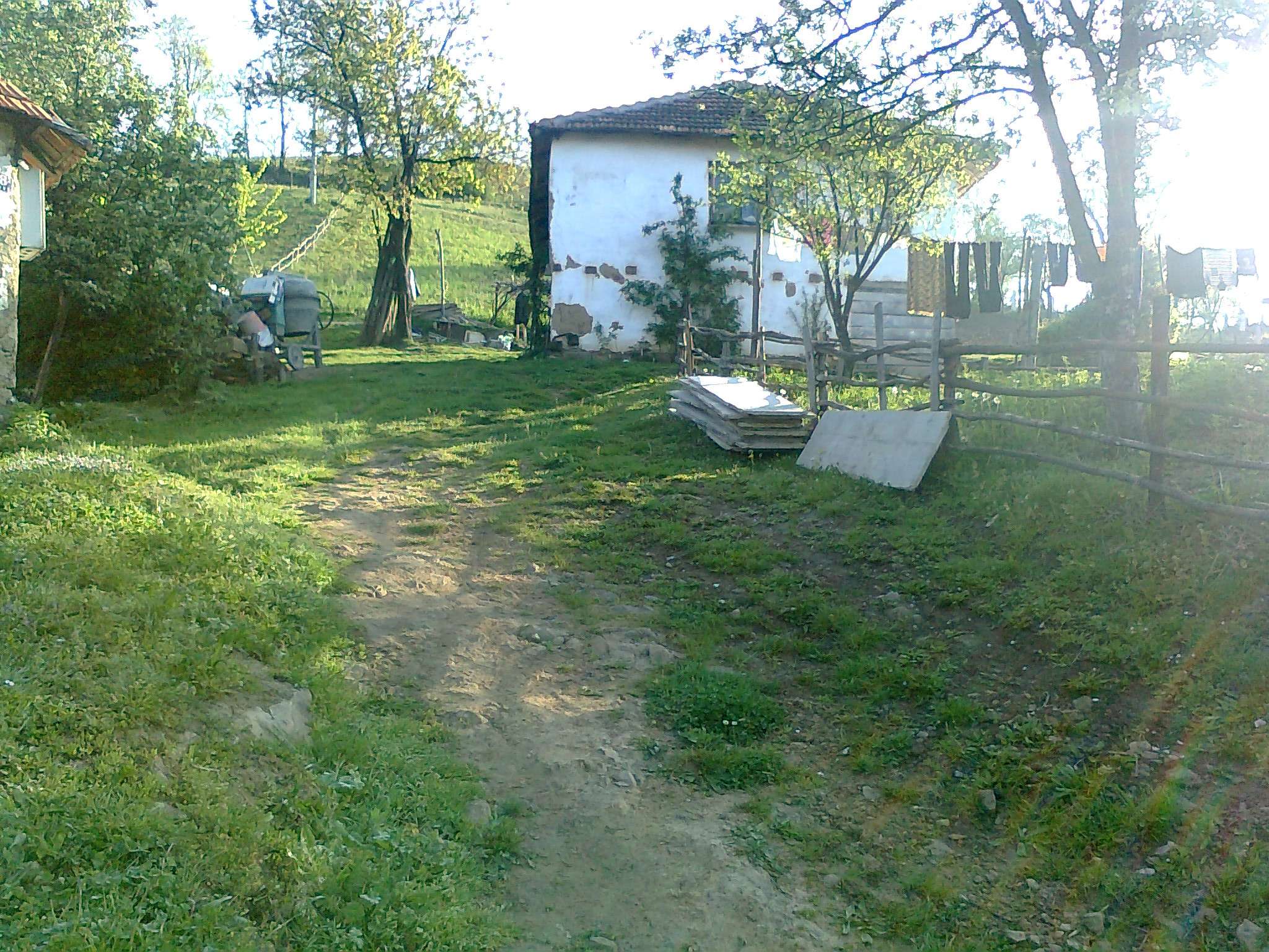 Izgradnja porodičnih kuća za socijalno ugrožene porodice NHU OSLONAC